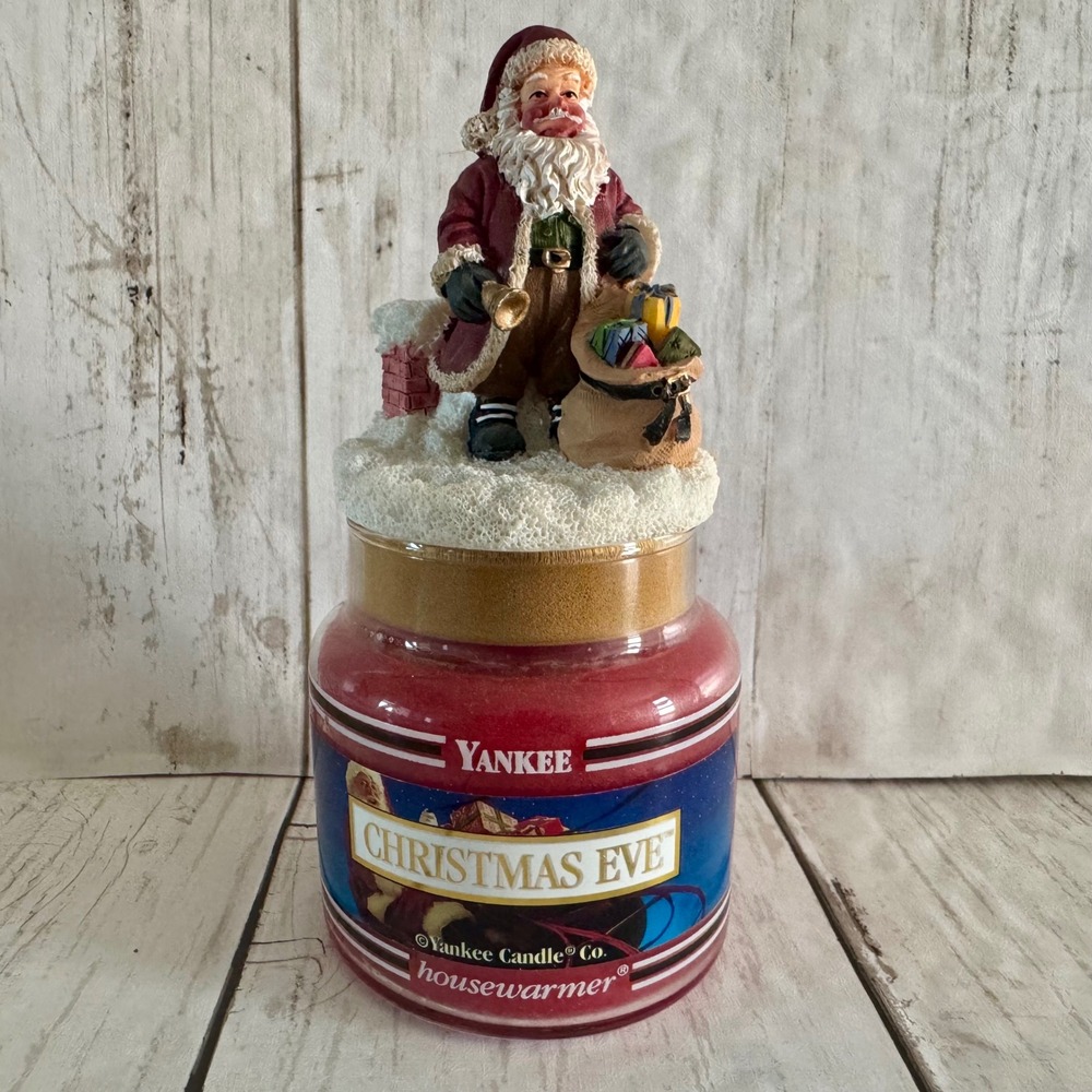 Yankee Candle Christmas Eve Housewarmer 3.7 oz Black Band Jar Santa Claus Topper
